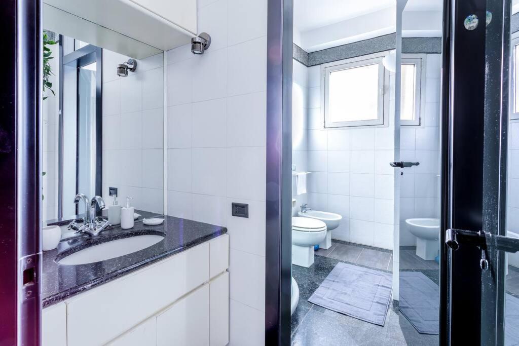 Ferienwohnung Duomo 10 Min Luxury • Terrazzo • Wi-Fi • Netflix Mailand Exterior foto